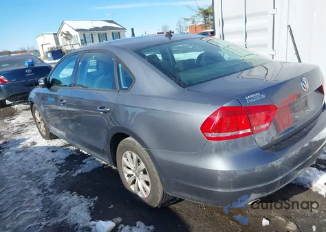 2013 Volkswagen Passat S из США, поврежденный, VIN 1VWAH7A30DC109350